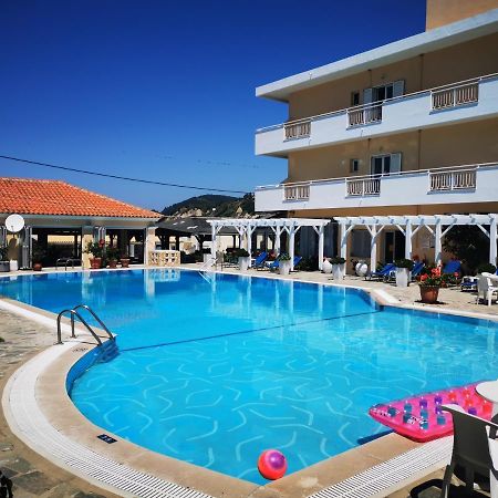 Nafsika Hotel Ájosz Sztéfanosz Kültér fotó