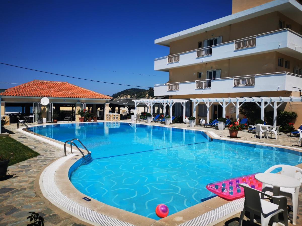 Nafsika Hotel Ájosz Sztéfanosz Kültér fotó