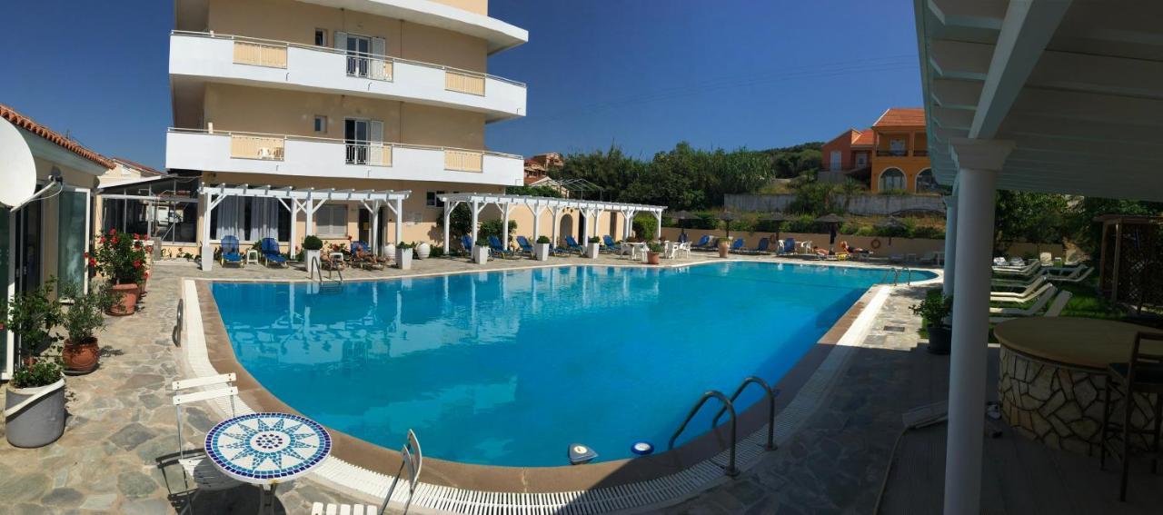 Nafsika Hotel Ájosz Sztéfanosz Kültér fotó