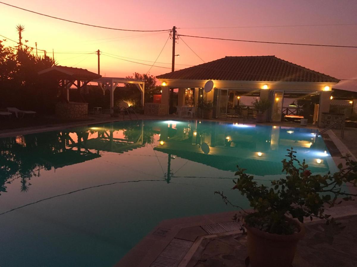 Nafsika Hotel Ájosz Sztéfanosz Kültér fotó